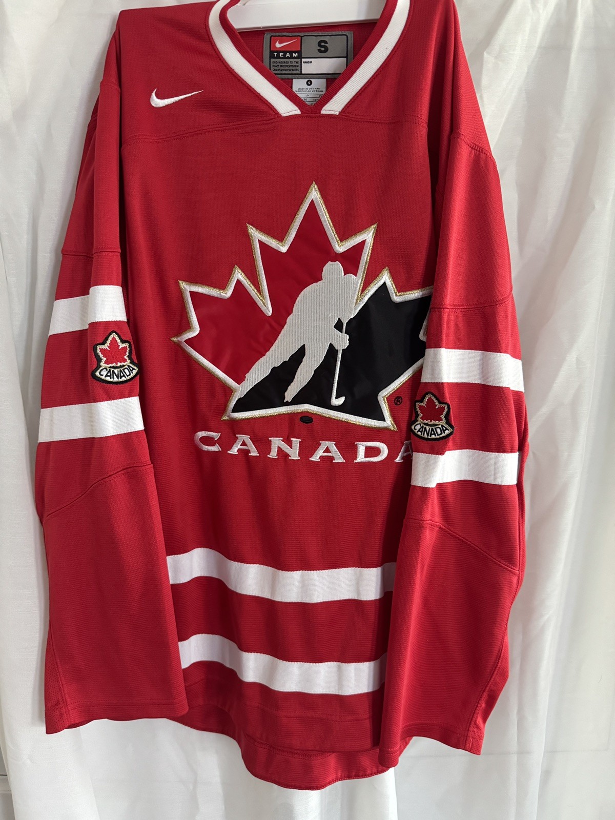 Authentic Nike Team Canada Hockey Jersey