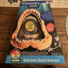 New Discovery Kids Extreme Shark Science Mold  Paint Kit Molding Shark Teeth