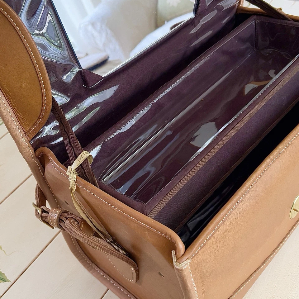 Vintage Vanity Train Case Leather Cosmetic Travel Luggage Inside Tray “NNT” RARE - Image 3 of 4