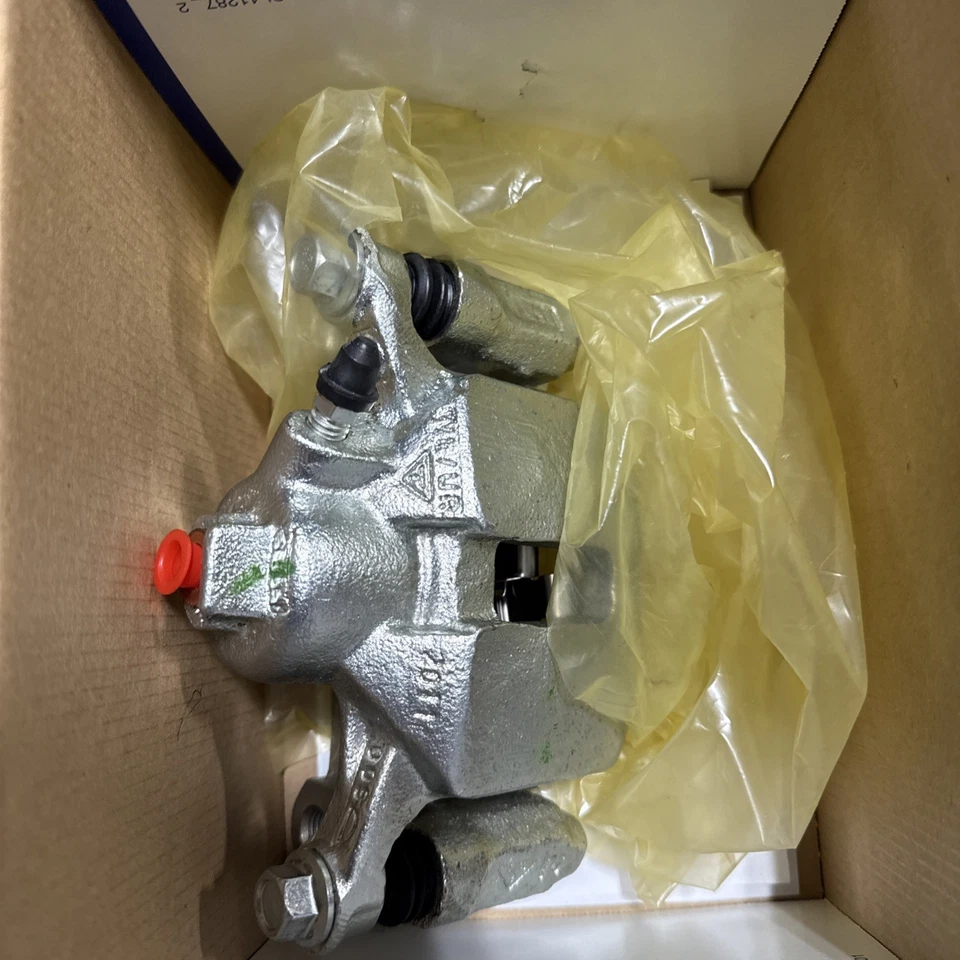 Acdelco 18FR1770C Disc Brake Caliper Silver, Semi Loaded, Floating, Coated, - Image 3 of 4