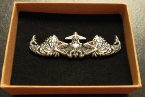 US NAVY 潜水艦徽章バッジ Submarine Insignias | eBay