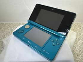 Nintendo 3DS Handheld Console Aqua Blue CTR-001 (USA) W/Charger & Game Tested