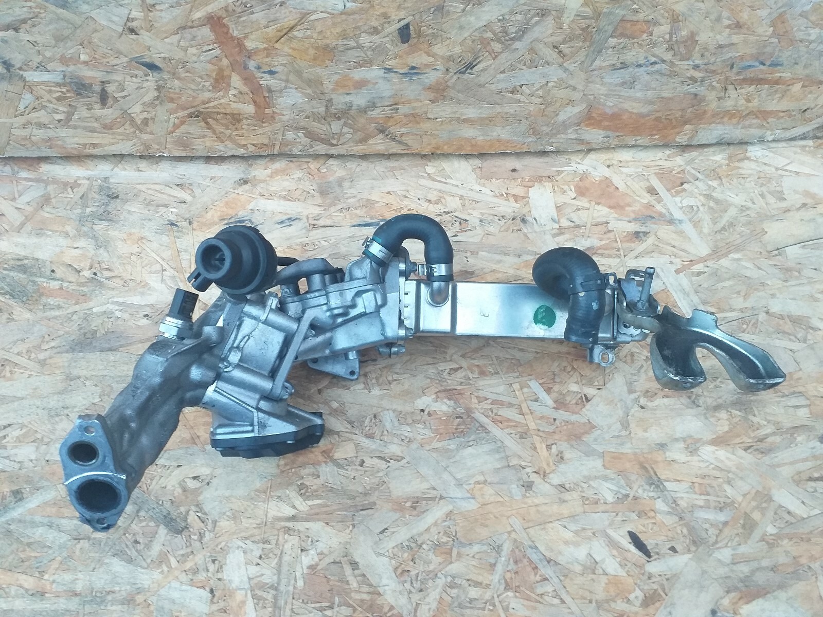 GENUINE MERCEDES W212, 2.2 CDI EGR VALVE WITH COOLER A6511400775  