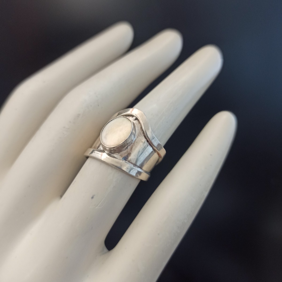 Silver Ring Asymmetric 925 ROBIN Boho Modernist Abstract 7.75 VTG