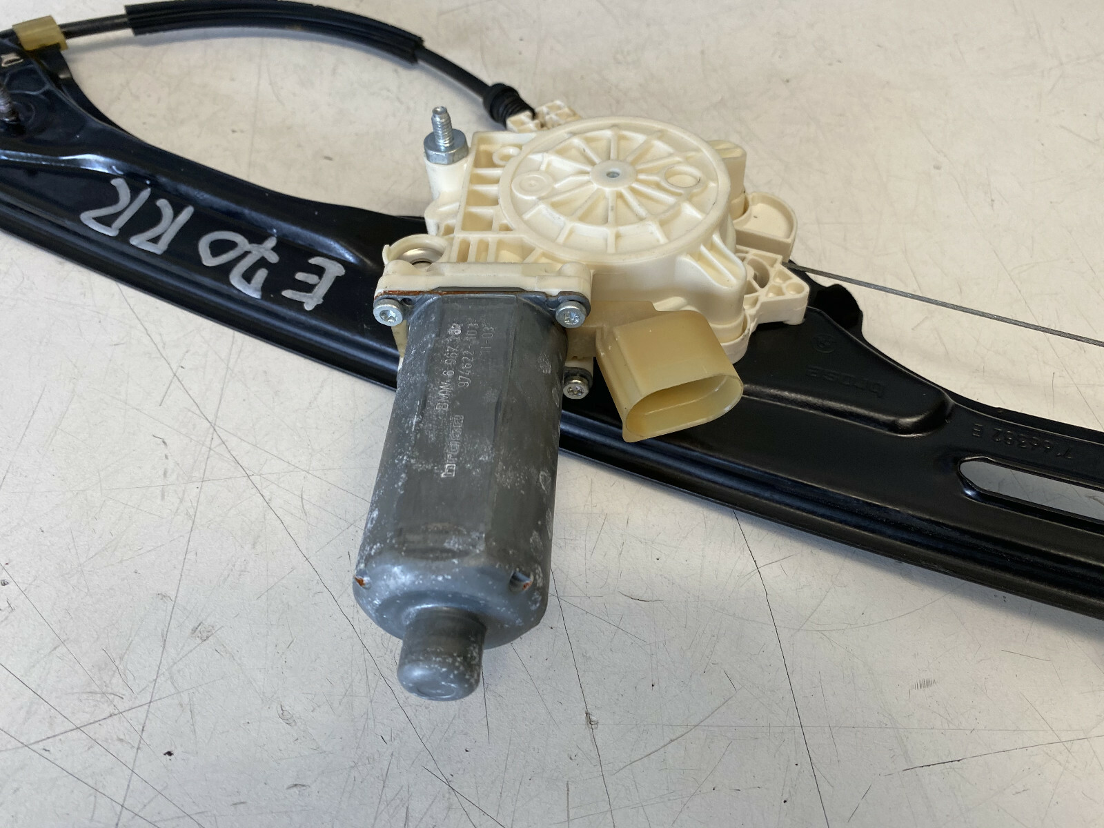 BMW WINDOW REGULATOR & MOTOR RIGHT REAR E70 X5 0713 OEM P 51357166382