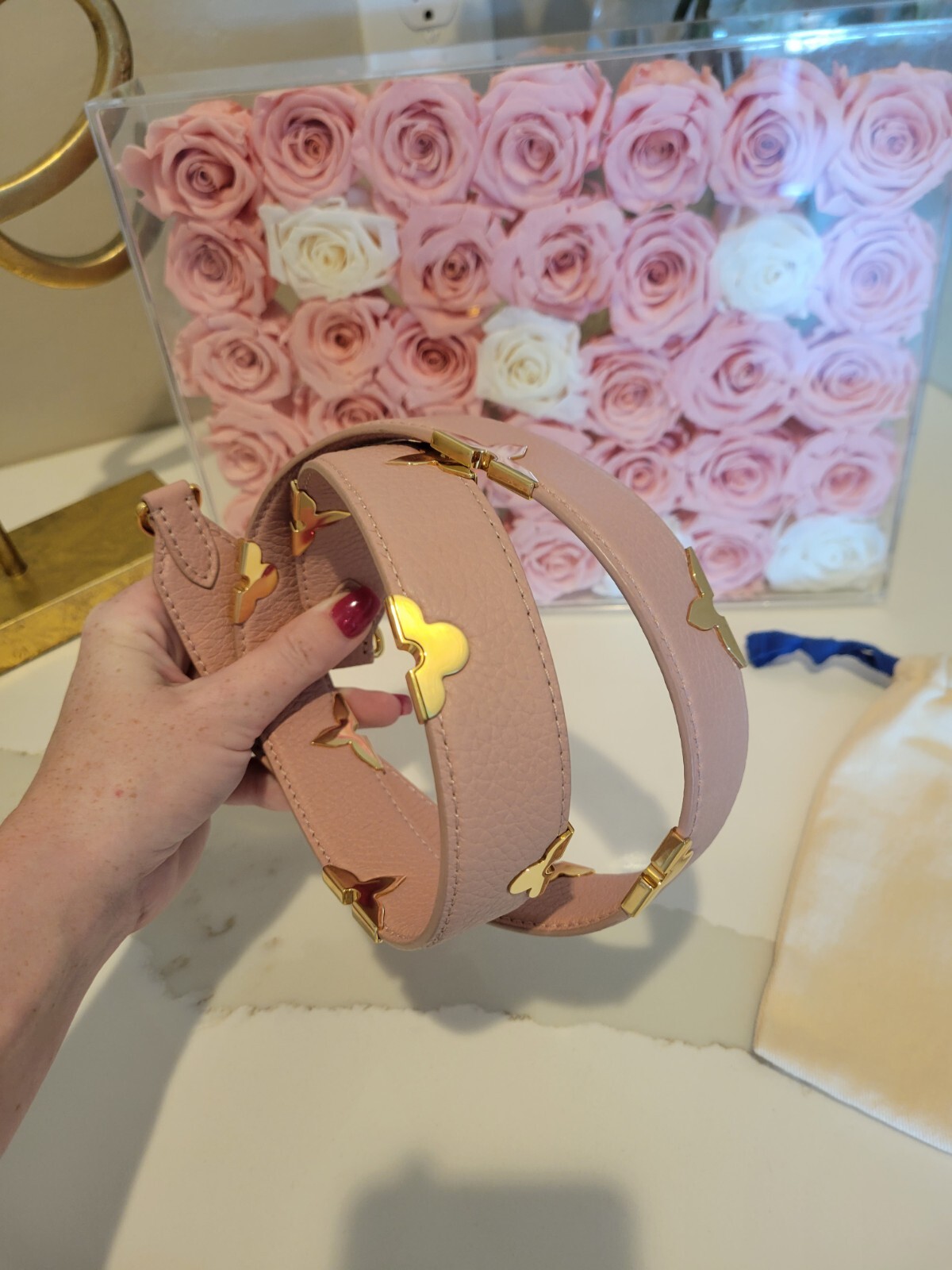 SO RARE! Louis Vuitton Pink Leather Iris Bandouli… - image 8