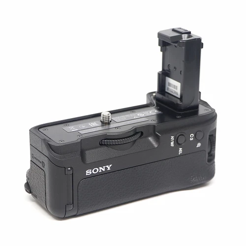 SONY VG-C2EM Vertical Battery Grip for Sony A7II, A7RII, A7SII Camera - Picture 2 of 12