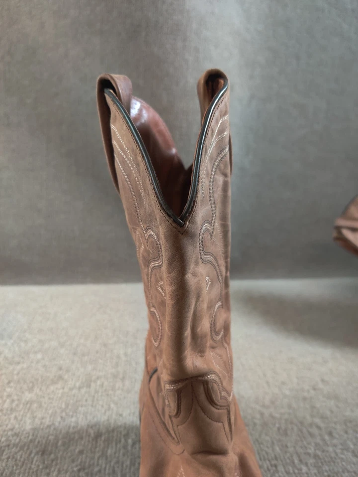 Bota Western Eight Second Angel Mujer 8.5 Cuero Marrón Punta Corta Rosa Bordada Foto 2 de 4