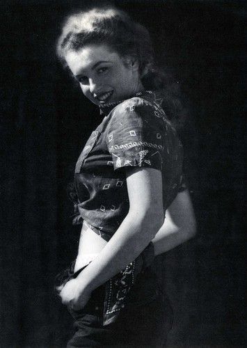 Marilyn Monroe Sonstiges Werbespots & Baby Foto BUCH SEITE FOTOS (910) 13 Stck. - Bild 5 von 13