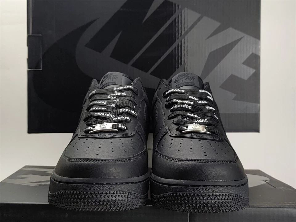 Tênis masculino Nike Air Force 1 x Supreme caixa baixa logotipo preto tamanho EUA CU9225-100 - Imagem 2 de 4