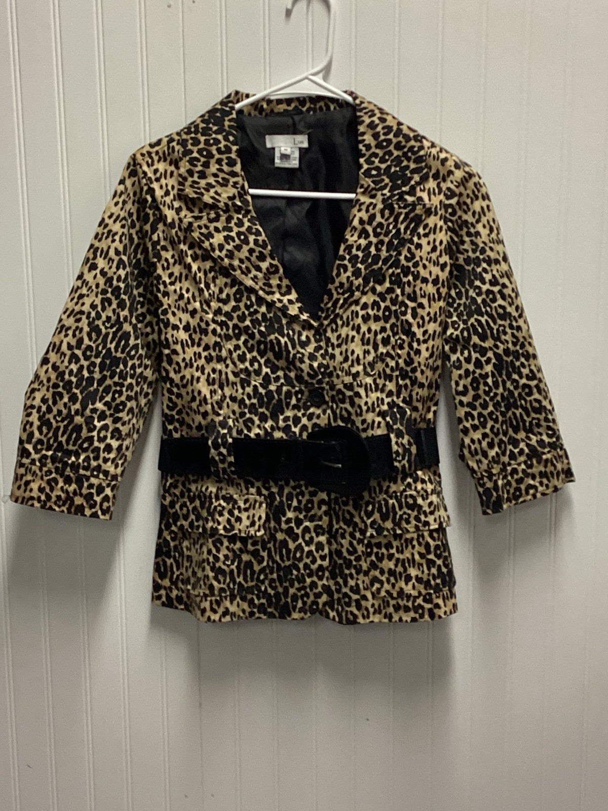 Luii Animal Print Jacket With Black Belt ( Belt Is Stretchy ) Size M-Cotton