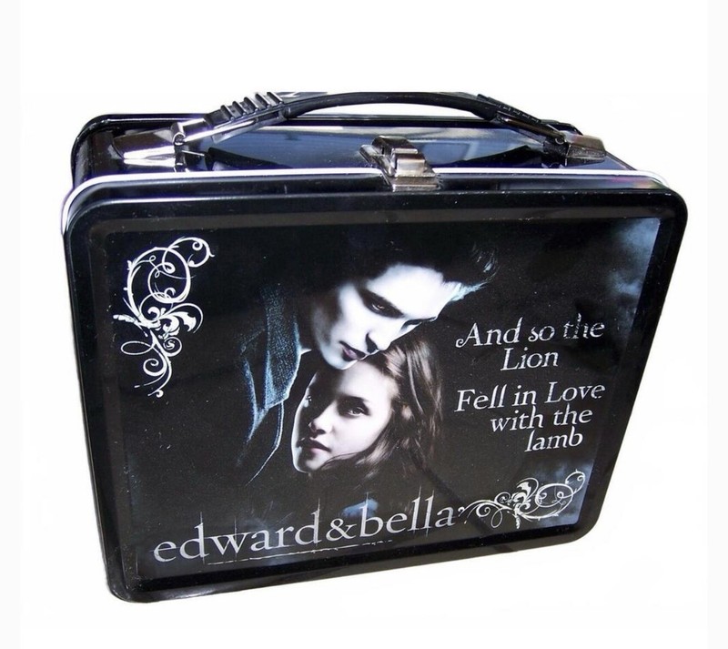 TWILIGHT THE CULLENS METAL NECA LUNCHBOX Edward & Bella
