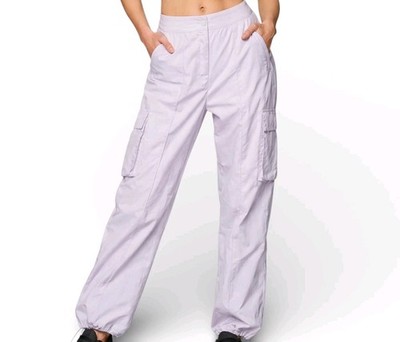 Adidas Cargo Hose Damen M Lila Freizeithose Premium Essentials Nylon Cargo Pants
