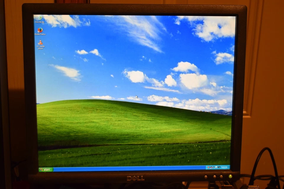 Dell Optiplex 980 SFF Quad Core i7-870 4GB RAM 500GB HDD Windows XP Pro 32-bit Foto 2 de 4