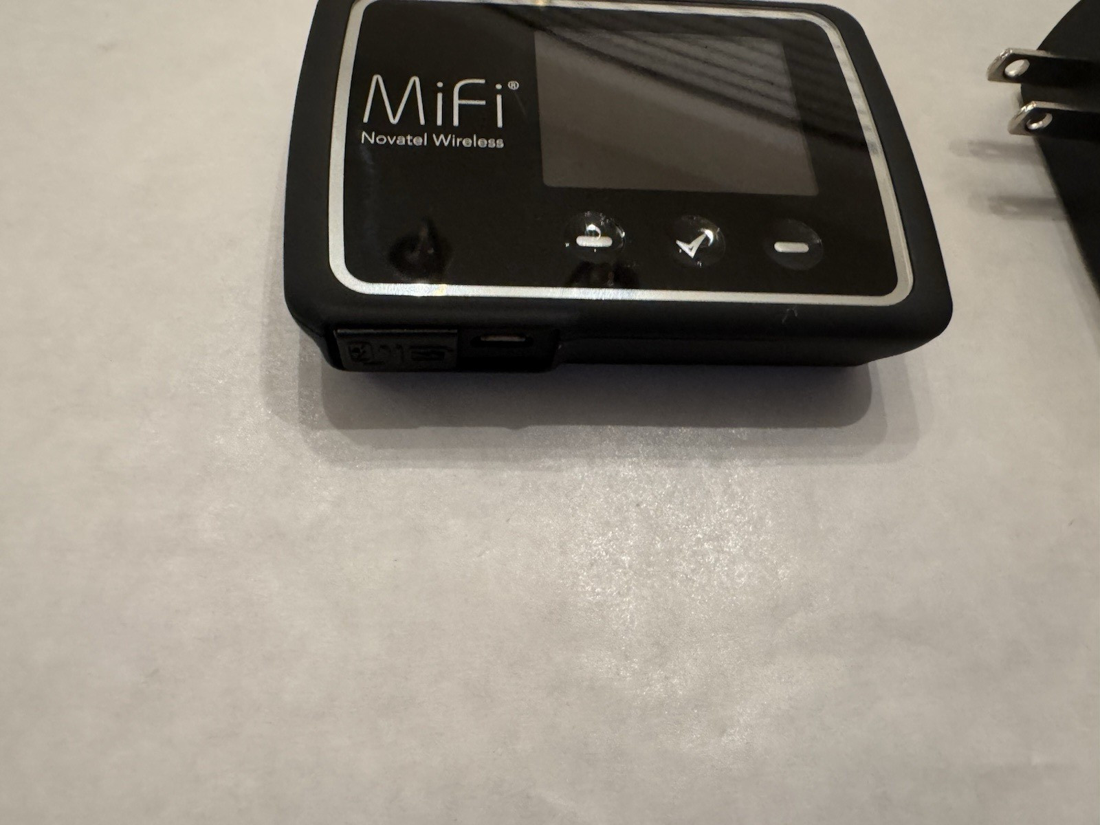 NOVATEL MIFI 6630 Wireless 4G LTE Unlocked Global LTE Mobile Hotspot