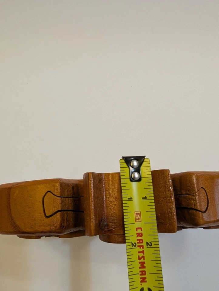 Rompecabezas de madera tallada a mano en forma de murciélago 3D 4,5" Hx 7" Foto 2 de 4