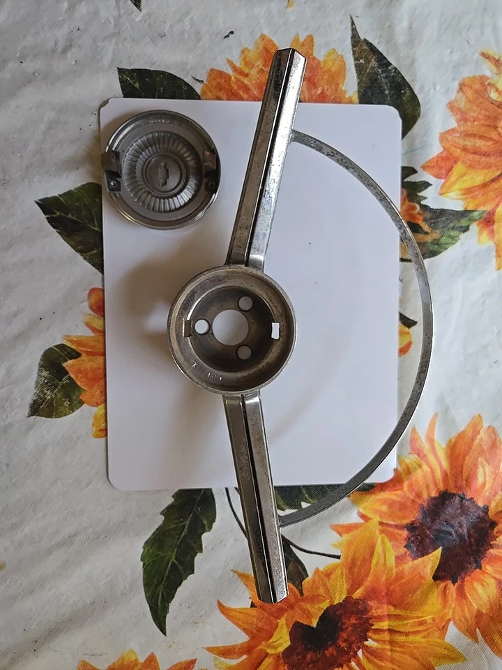 1964 1965 CHEVROLET CHEVELLE OR EL CAMINO HORN RING — 第 2/4 张图片