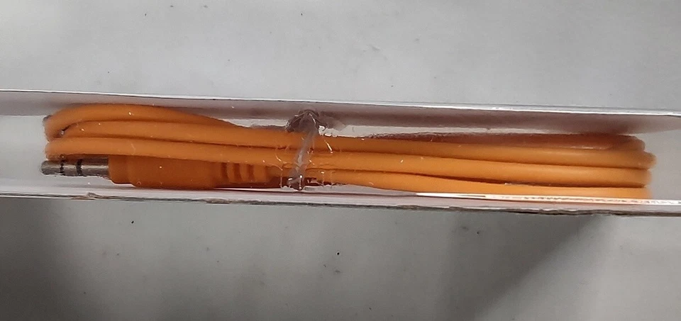 Cabo de áudio e vídeo para fone de ouvido 3,5 mm universal AUX - Imagem 3 de 3