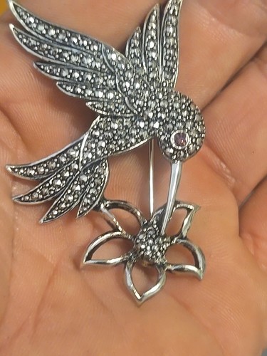 VTG 1980's AVON Silver Tone Marcasite 2.5" Purple Eye Hummingbird Brooch Pin - Picture 9 of 10