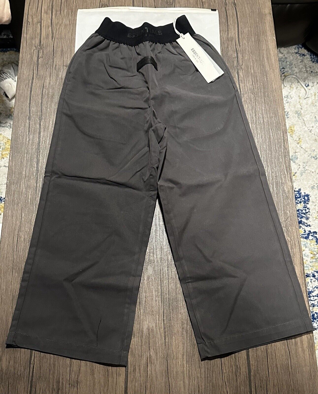 Picture 1 of 6