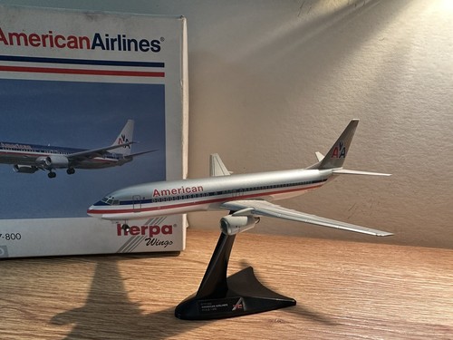 herpa 1/200 American Airlines Boeing 737-800 NOS 2001 - Picture 2 of 11