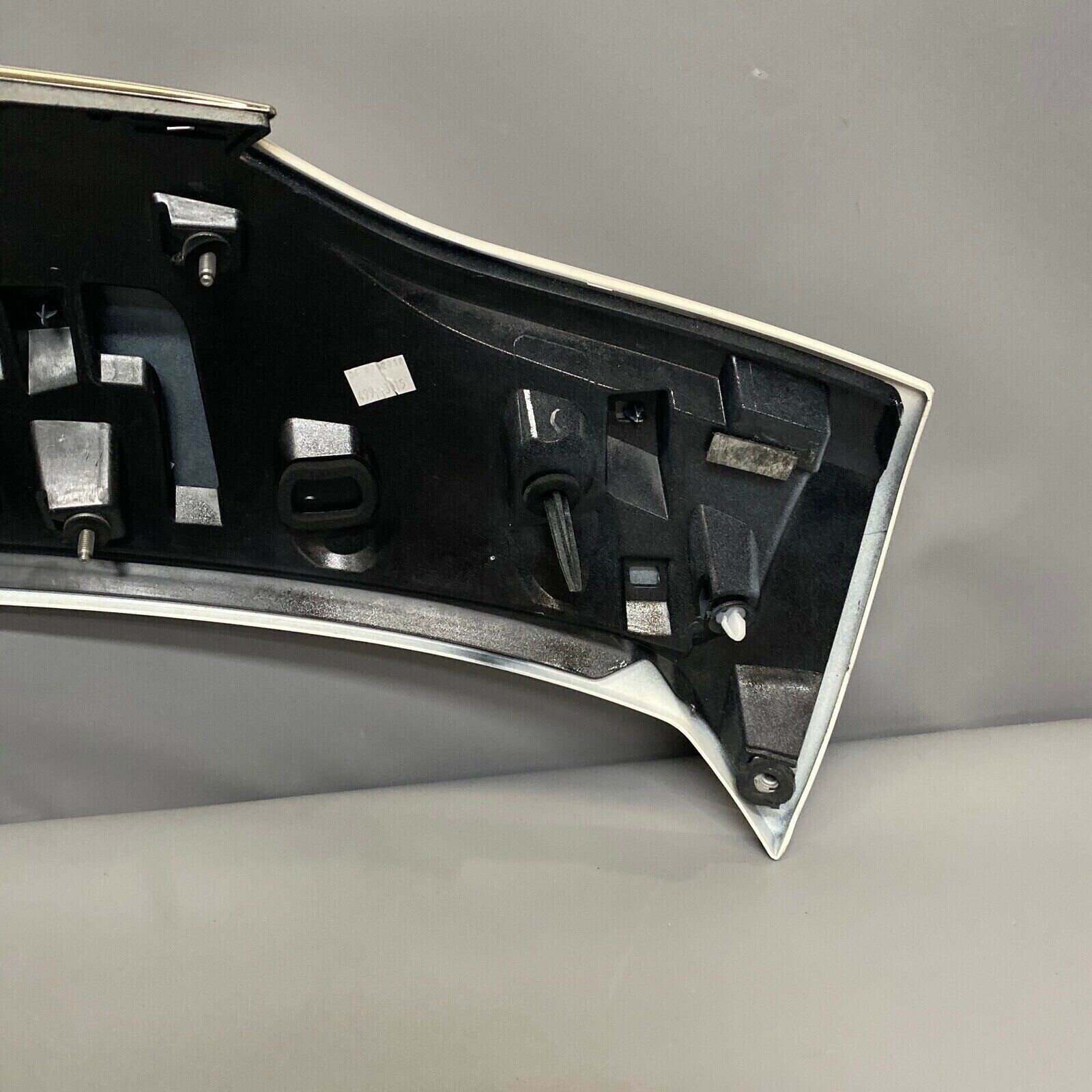 MASERATI LEVANTE REAR TAILGATE SPOILER 2016 2017 2018 2019 OEM 670042733