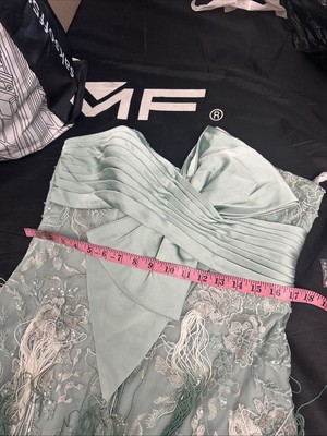 NWD MAC DUGGAL [ 10 ] 20593 Bow Front Ombre Fringe Detailed
