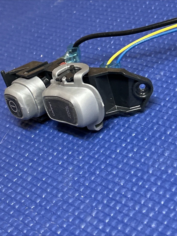 Electrolux Aspiradora de Precisión EL8802 Parte - Interruptor de Encendido/Apagado para Alfombra de Piso Desnudo Foto 2 de 4