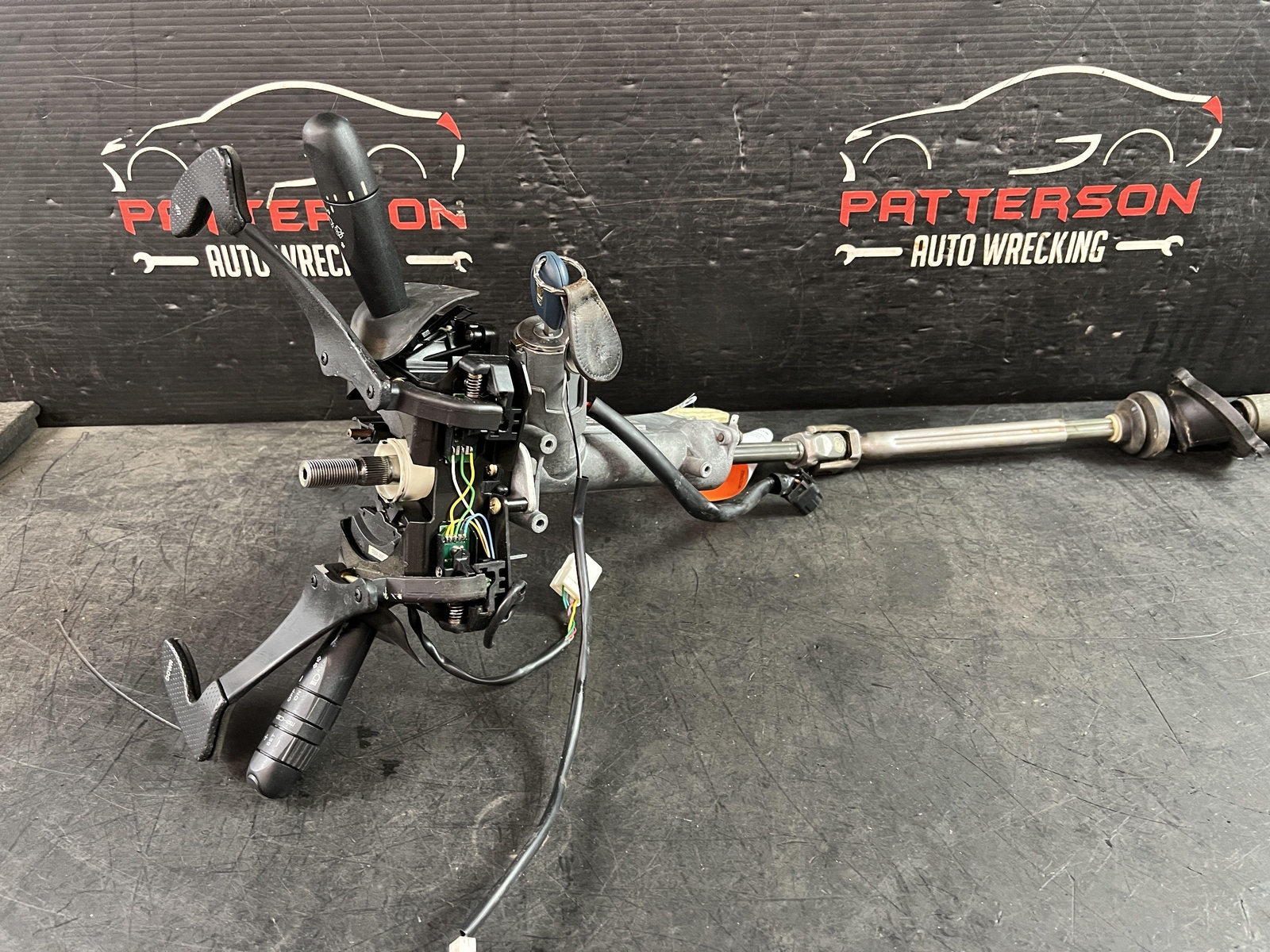 02-06 MASERATI SPYDER STEERING COLUMN W/ PADDLE SHIFTERS & KEY