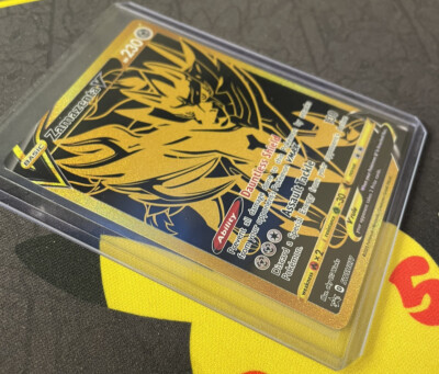 Zamazenta V SWSH077 GOLD SECRET RARE Pokémon TCG BLACK STAR PROMO