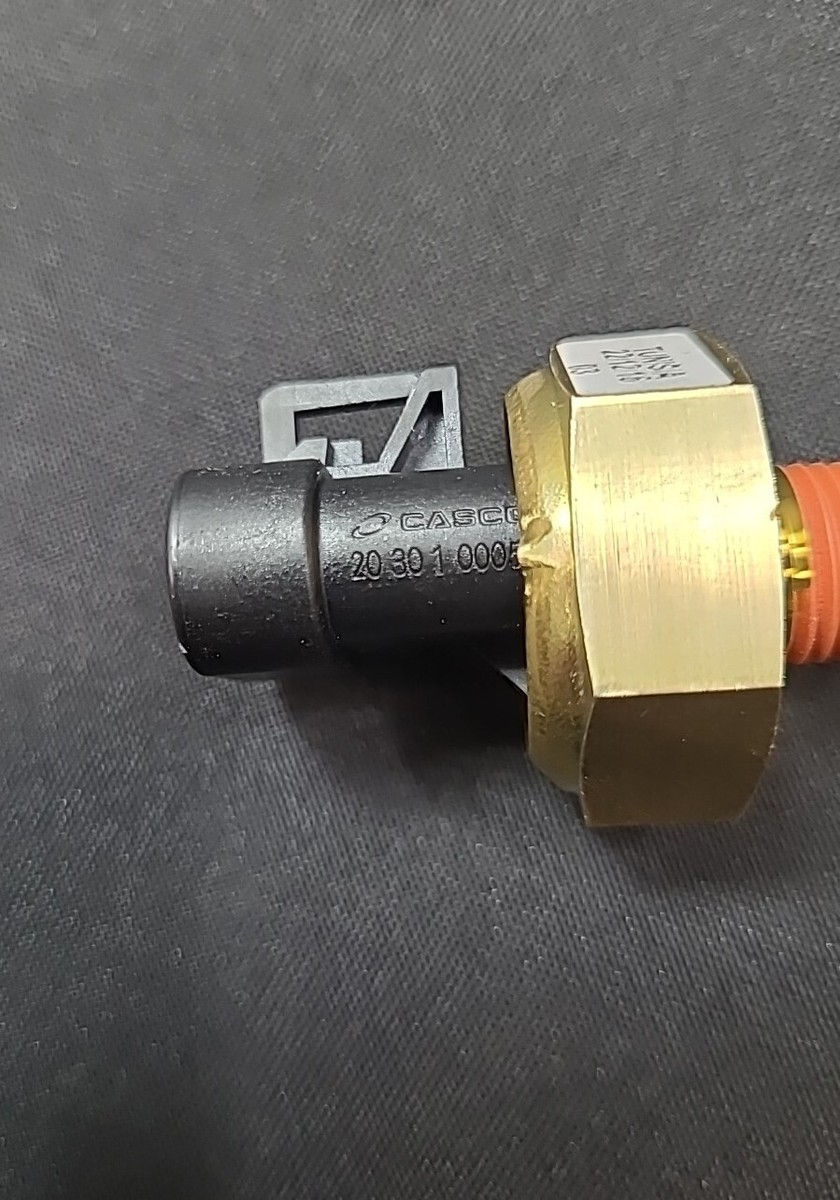 MACK/VOLVO 21363373 COOLANT LEVEL SENSOR--FREIGHTLINER--06-78195 