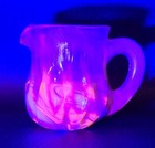 Boyd's Crystal Art Glass MINI PITCHER 1978-83 JANUARY SLAG Blue Tan Orange Glow — photo 2