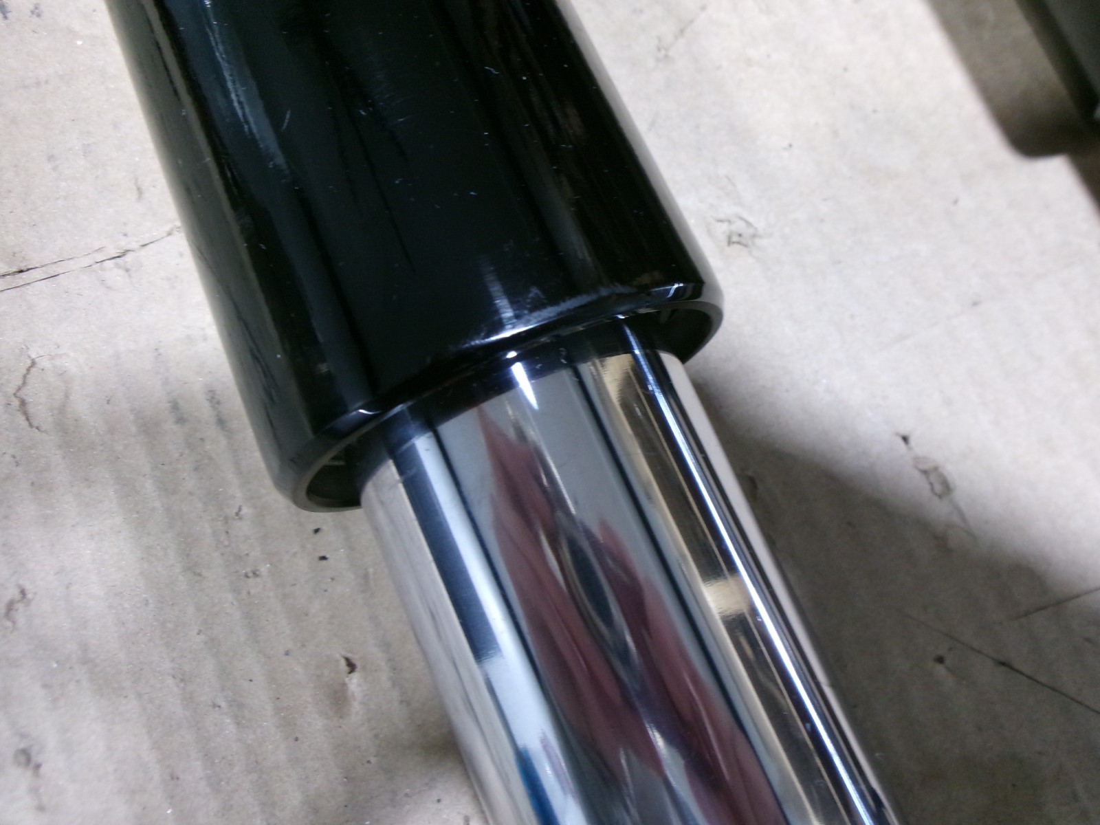 2024-2025 Harley Davidson Helix Road Glide/Street Glide Fork Leg Set, Used