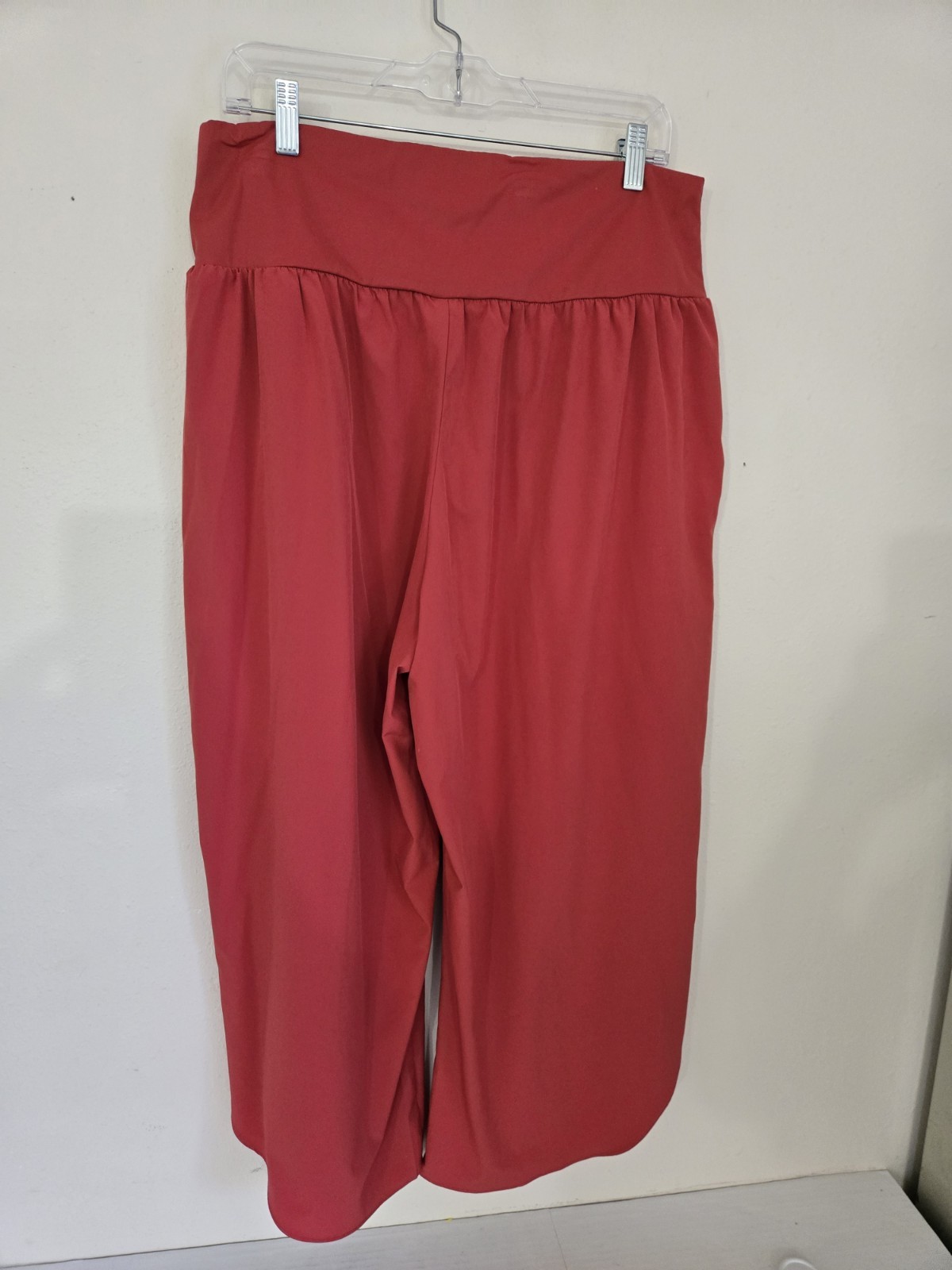 Halara Breezeful High Waisted Split Quick Dry Res… - image 1