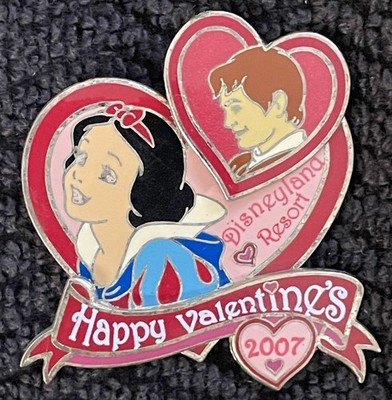 Snow White and Prince Hearts Happy Valentine's 2007 3D LE Pin # 51871 