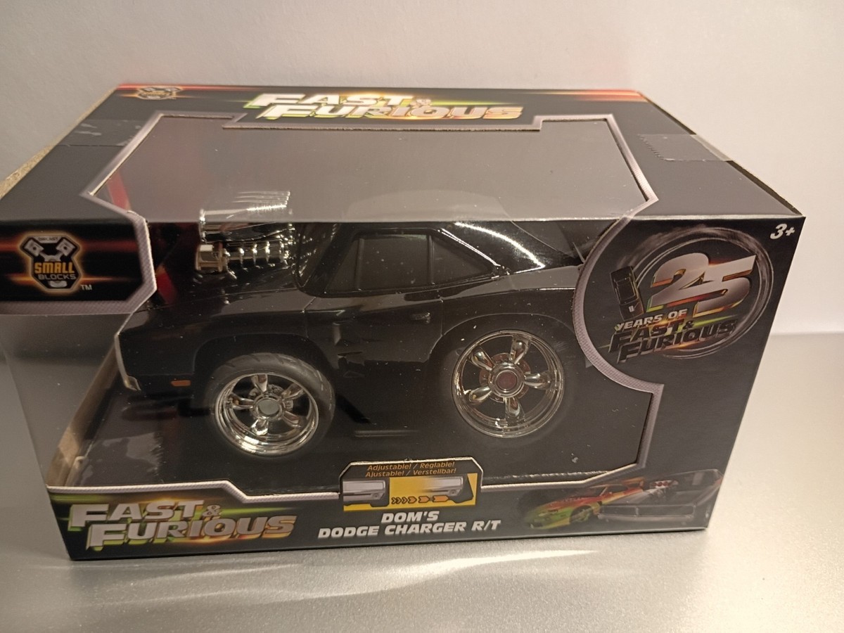 ダイキャスト ドムのダッジ・チャージャーR/T Fast & Furious Dom's Dodge Charger R/T Small Blocks 1:28 Scale 25