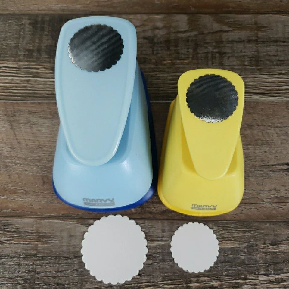 Marvy Uchinda 1.5" & 2" Scalloped Circle Punch Paper Clever Lever Craft Tool - Image 4 of 4