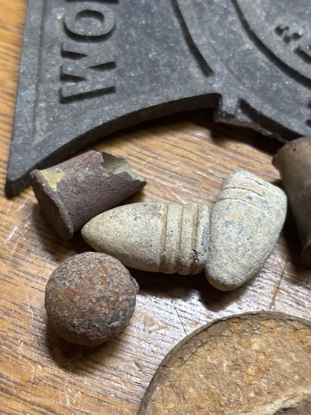 Civil War lot  Chickamauga Piece Of US Belt Buckle, Rosette- More!!!!