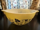 Vtg Pyrex Gooseberry Cinderella 442 Mixing Bowl 1.5 Qt Yellow Black Nesting