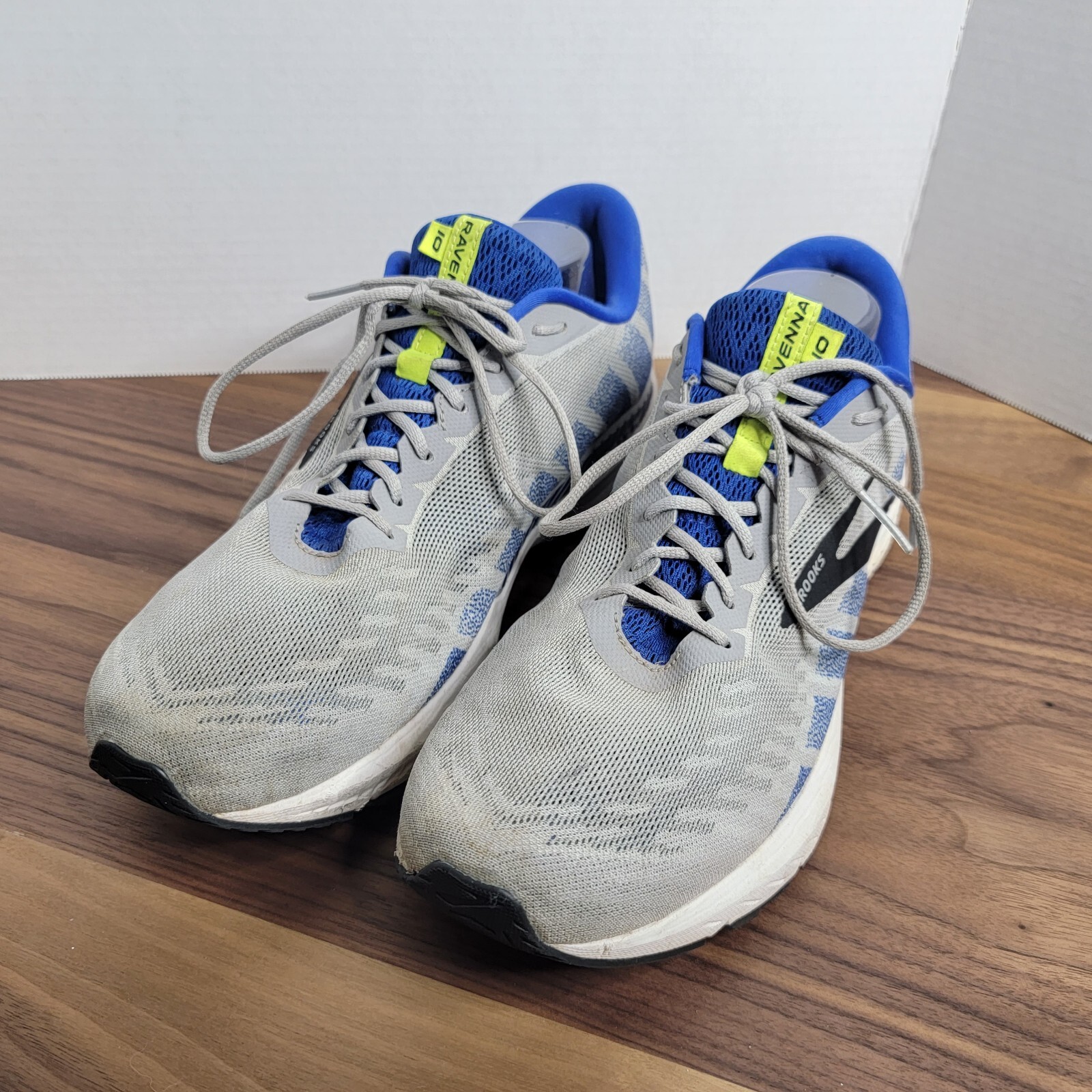 Brooks Mens Ravenna 10 1102982E082 Gray 