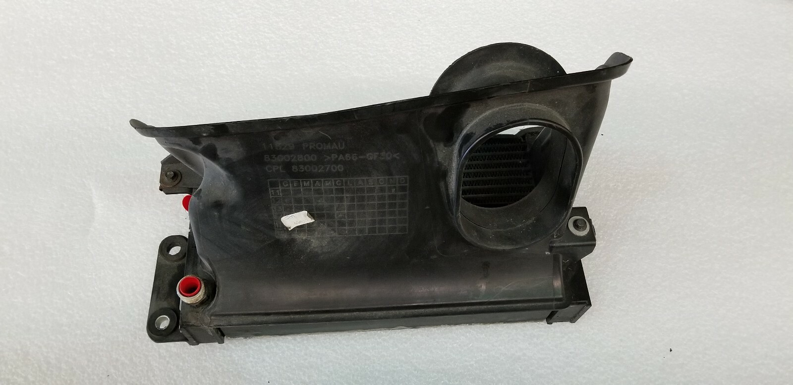 FERRARI 458 ITALIA RIGHT PASSENGER SIDE OIL COOLER RADIATOR WITH DUCT OEM 295369