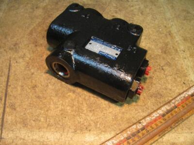 Char Lynn C990825 6061408002 13270C Hydraulic Valve | eBay