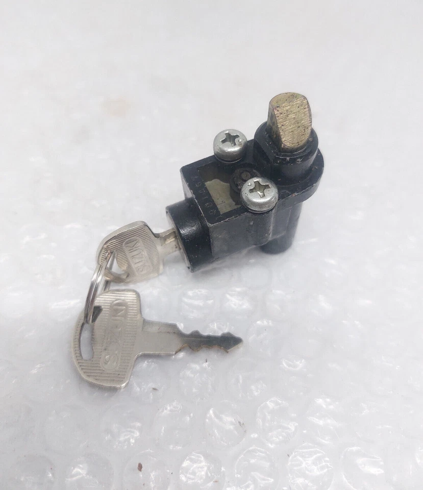 Conjunto de bloqueo de asiento genuino Suzuki TS50 TS100 TS125 TS185 TS250 NUEVO EN STOCK Japón Foto 3 de 3