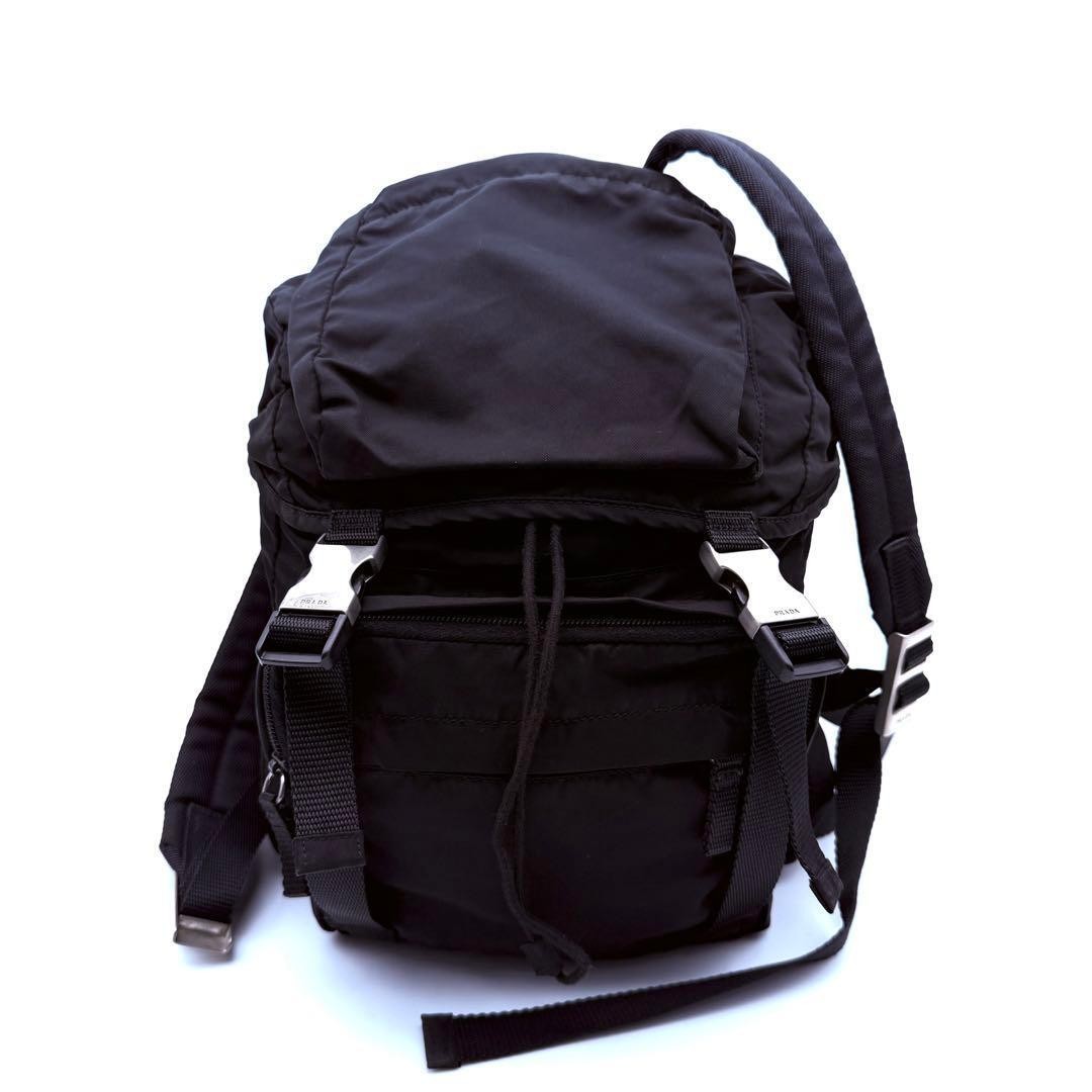 condition PRADA tessuto nylon triangular logo bac… - image 2