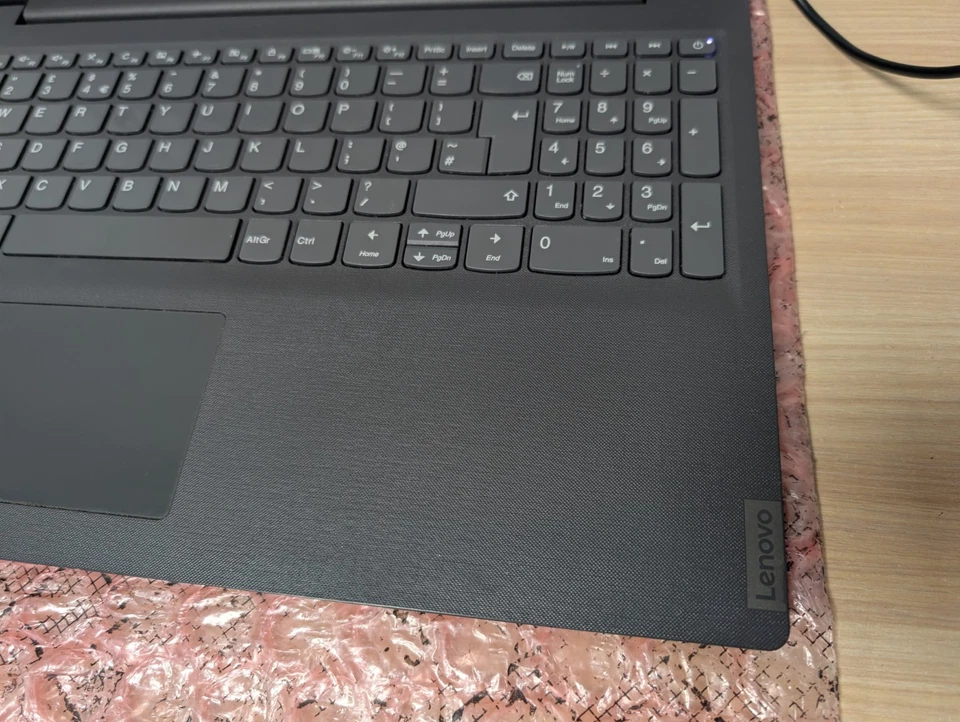 Lenovo V15-ADA - Ryzen 5 3500U, Radeon Vega GPU - 4GB RAM - No Storage - Image 3 of 4