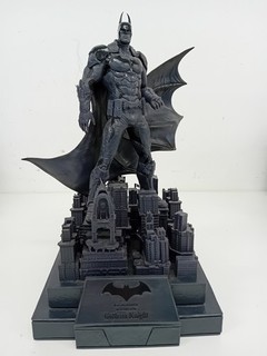 BATMAN Gotham Knight Figurine Collectable Statue Limited Edition F919