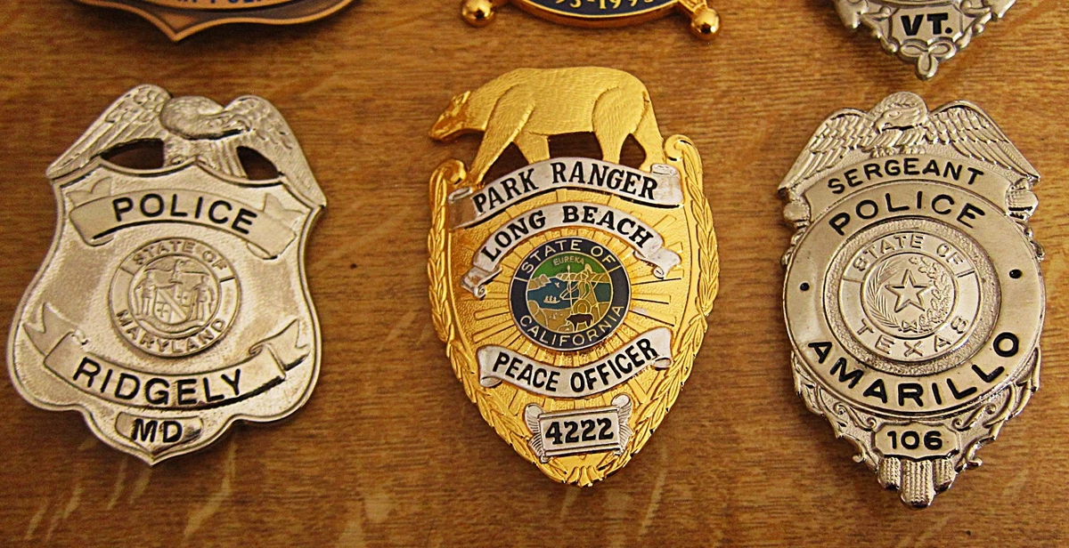 obsolete police badges, Convolut 6 x Abzeichen + 1 Harley Davidson patch