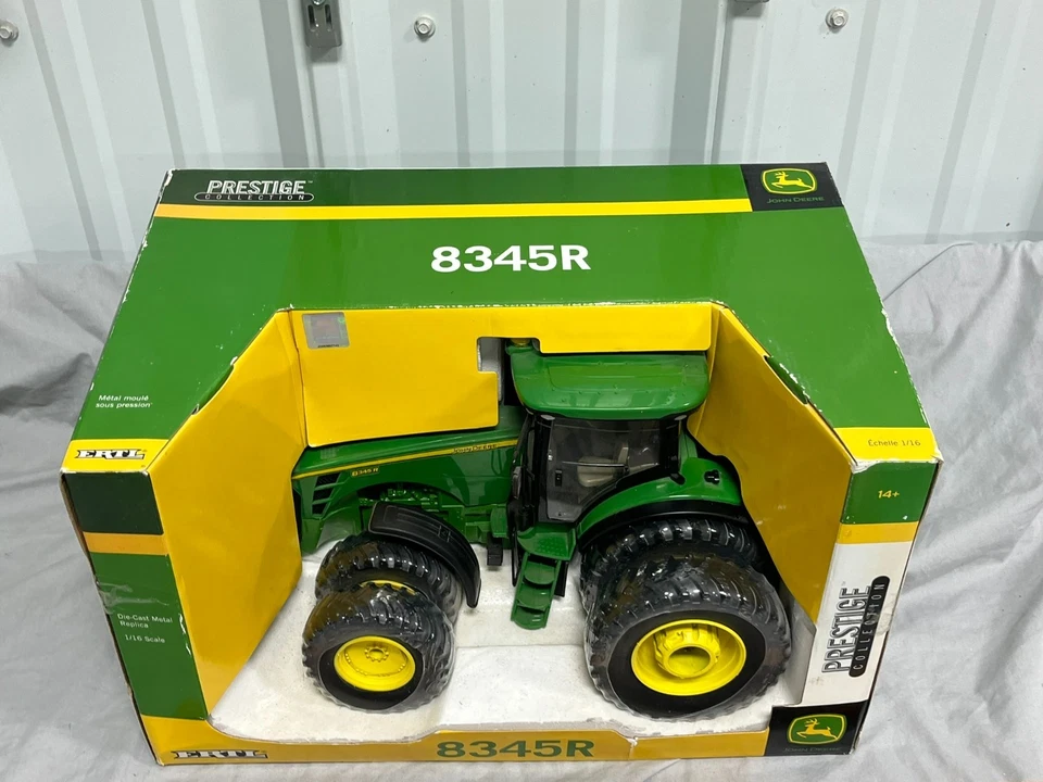 John Deere 8345R DUALS all Around 1:16 ERTL NIB Diecast HUGE Prestige 8R - Image 2 of 4