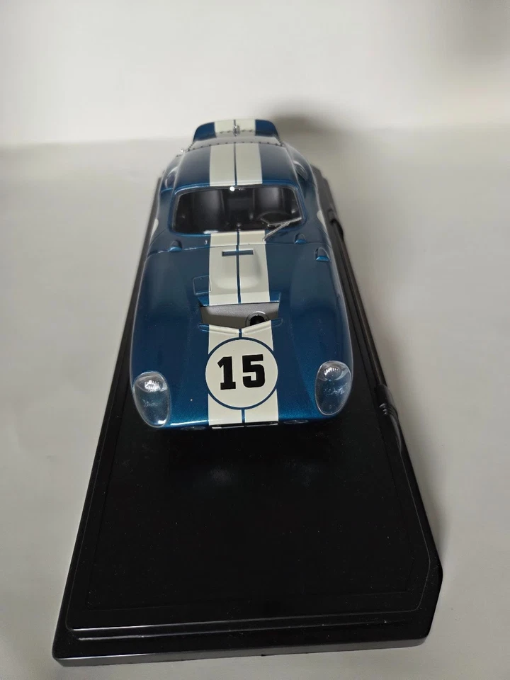 Yat Ming 1965 Shelby Cobra Daytona Coupe 1:18 Diecast Blue #15 Display Model - Image 4 of 4