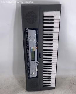 Yamaha EZ 200 61 Key Built In Speaker Portable Electronic Keyboard With Cord
